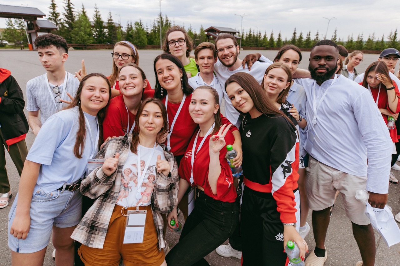 Students from Russia, Asia, Africa and South America participate in the Summer Campus of the Presidential Academy