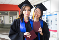 Uzak Doğu Federal Üniversitesinin Çift Diplomaları